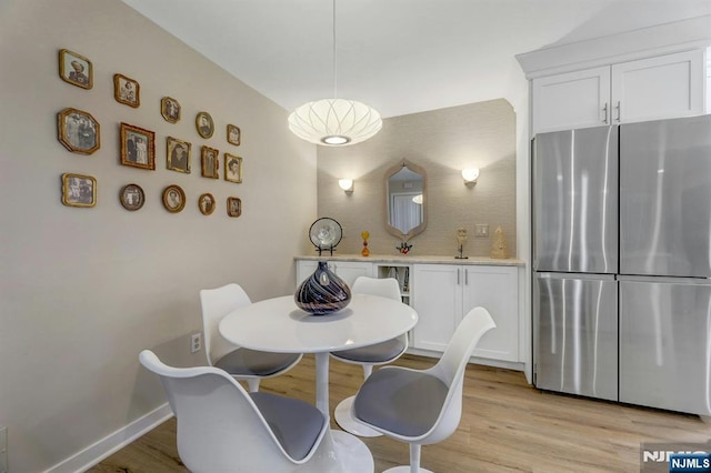 669 Juniper Way, Mahwah, NJ 07430 - dining space with light wood-style floors and baseboards