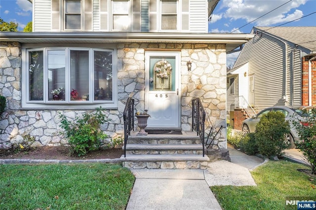 405 Abbott Ave, Ridgefield, NJ 07657 - view of exterior entry featuring stone siding