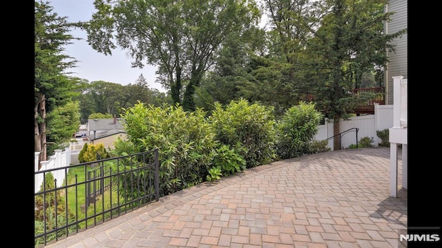 118 High St, Nutley, NJ 07110 - view of patio