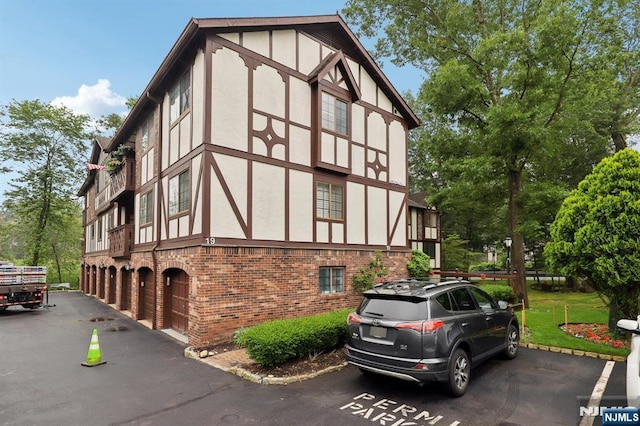 1907 Faulkner Ct, Mahwah, NJ 07430 - view of home's exterior featuring brick siding and stucco siding