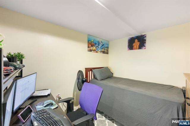 105 Old Hoboken Rd, Hackensack, NJ 07601 - bedroom featuring an office area