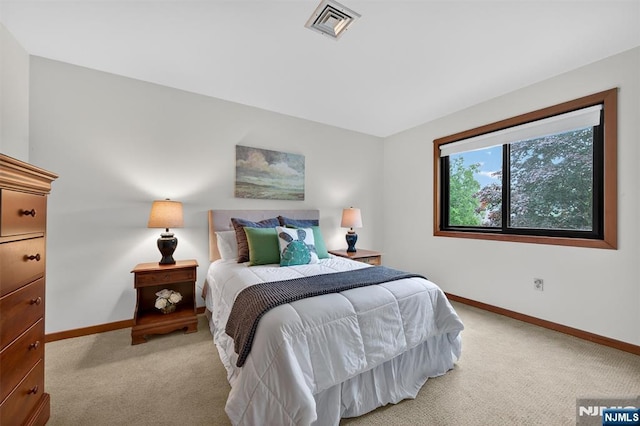 11 Country Ln, Mahwah, NJ 07430 - bedroom featuring light carpet