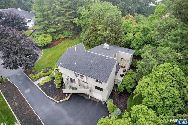 11 Country Ln, Mahwah, NJ 07430 - aerial view of property and surrounding area with a heavily wooded area