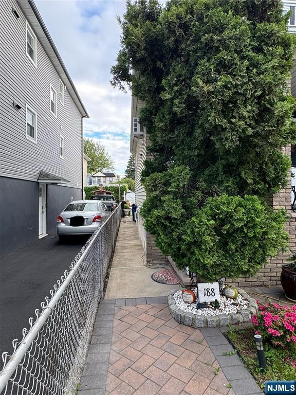 188 Hoyt St, Kearny, NJ 07032 - view of patio / terrace