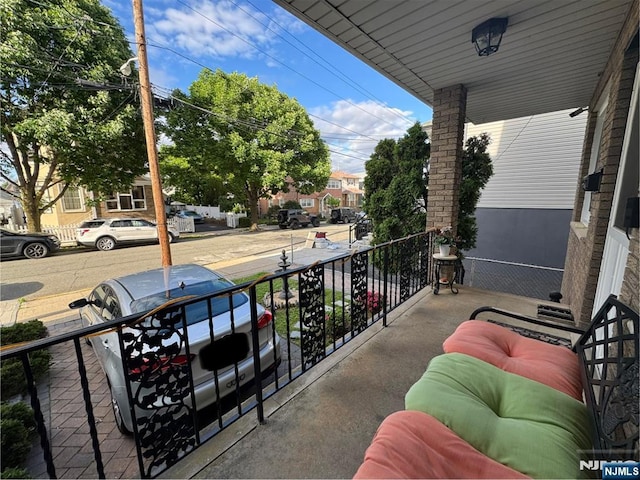188 Hoyt St, Kearny, NJ 07032 - view of covered porch