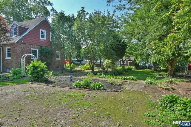 36 Grove St, Waldwick, NJ 07463 - view of yard