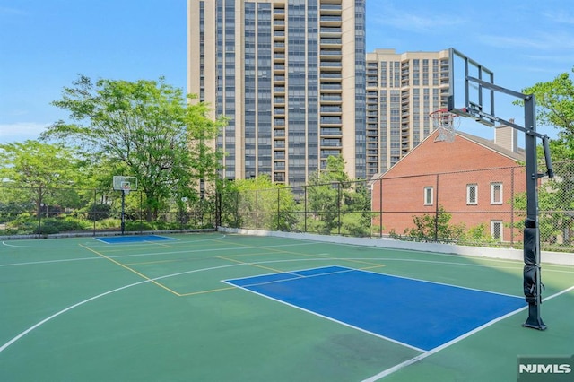 300 Winston Unit 2105, Cliffside Park, NJ 07010 - view of basketball court with community basketball court