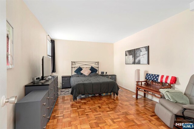 2000 Linwood Ave Unit 3P, Fort Lee, NJ 07024 - bedroom featuring baseboards