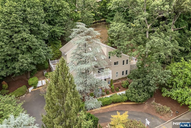 33 Berkshire Rd, Woodcliff Lake, NJ 07677 - aerial view of property and surrounding area