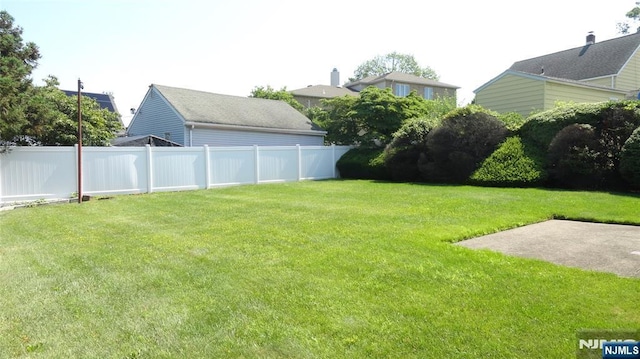 17 Gunther Ave, Lodi, NJ 07644 - view of yard