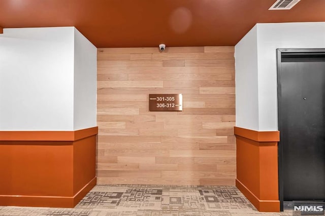 649 38th St Unit 304, Union City, NJ 07087 - welcome area featuring wood walls
