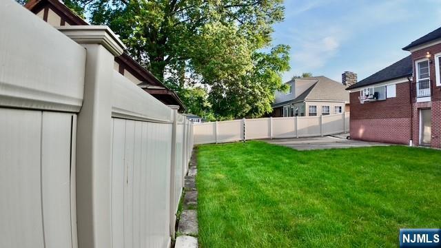 313-321 39th St, Paterson, NJ 07504 - view of yard