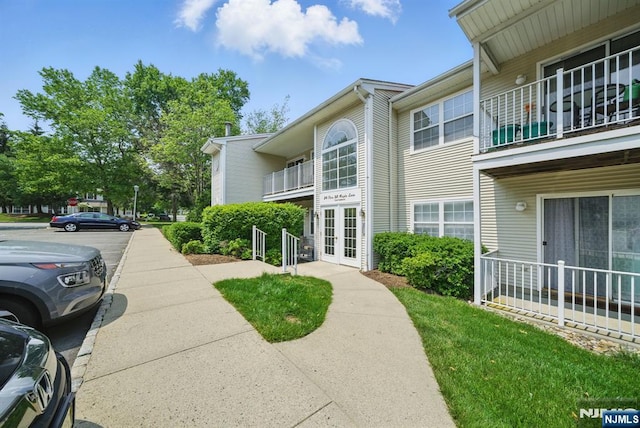 92 Maple Ln Unit 3021, Mount Arlington Boro, NJ 07856 - view of side of property with a balcony