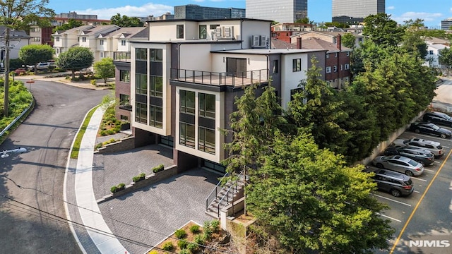 135 Old Palisade Rd, Fort Lee, NJ 07024 - aerial view of residential area