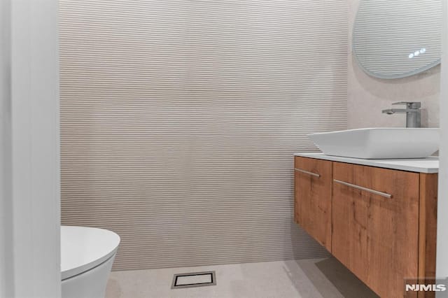135 Old Palisade Rd, Fort Lee, NJ 07024 - half bathroom with vanity and toilet