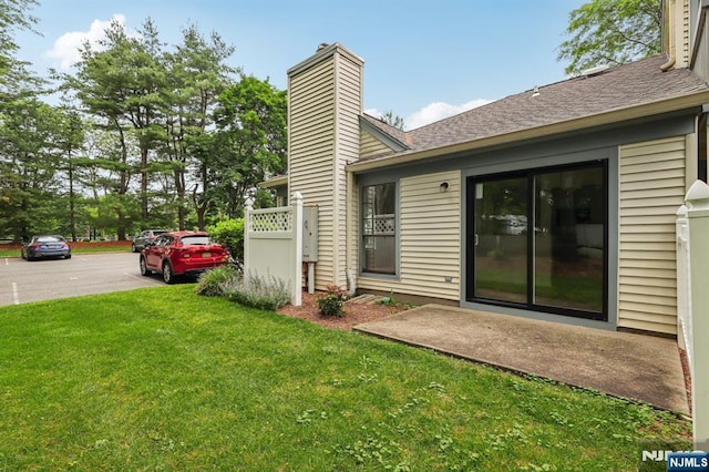 7 Eakens Ct, Mahwah, NJ 07430 - view of grassy yard