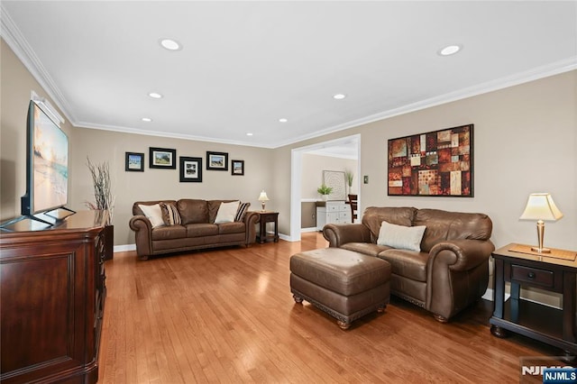 8 Fieldstone Dr, Kinnelon Borough, NJ 07405 - living room with recessed lighting, light wood-style flooring, and crown molding