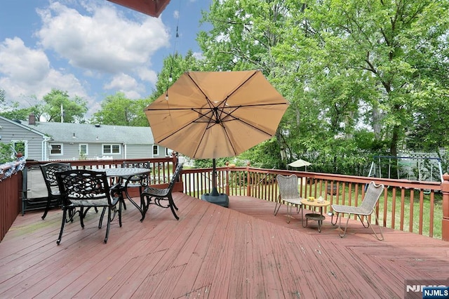39-23 Pershing St, Fair Lawn, NJ 07410 - deck featuring outdoor dining space