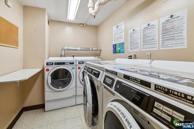 555 N Ave Unit 23C, Fort Lee, NJ 07024 - community laundry with washing machine and dryer and light floors