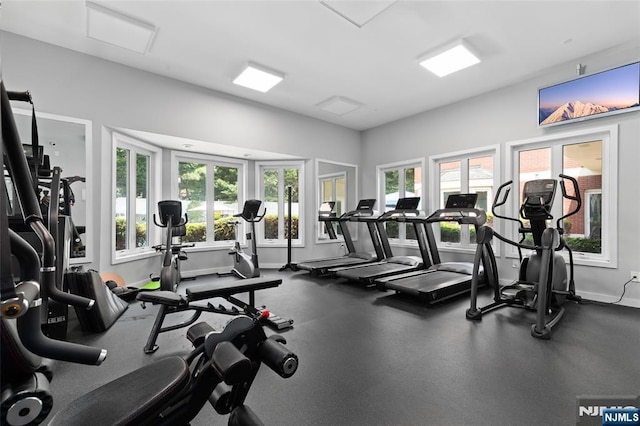 207 Jefferson Ct, Edgewater, NJ 07020 - workout area featuring baseboards