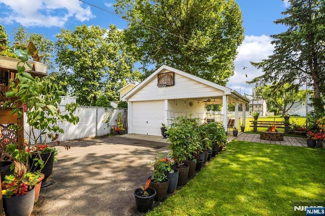 30 Zeliff Ave, Little Falls, NJ 07424 - detached garage with asphalt driveway