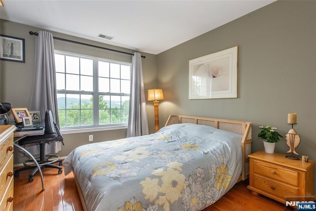 143 Summit Rdg, Pompton Lakes, NJ 07442 - bedroom with hardwood / wood-style flooring and a desk