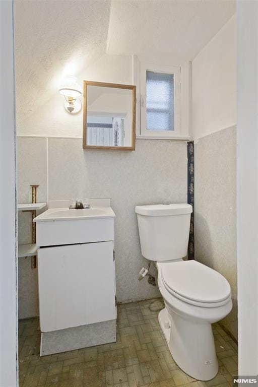 223 N 6th St, Newark, NJ 07107 - bathroom with vanity and vaulted ceiling