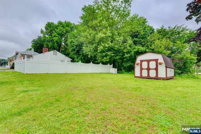 76 Central Ln, Secaucus, NJ 07094 - view of yard with a storage shed