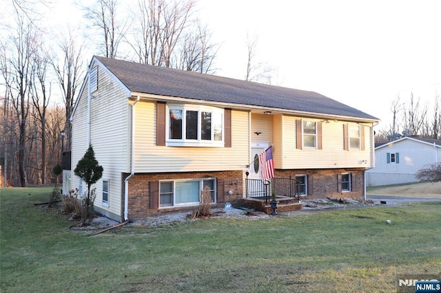 116 Scott Rd, Franklin, NJ 07416 - raised ranch with a front lawn and brick siding