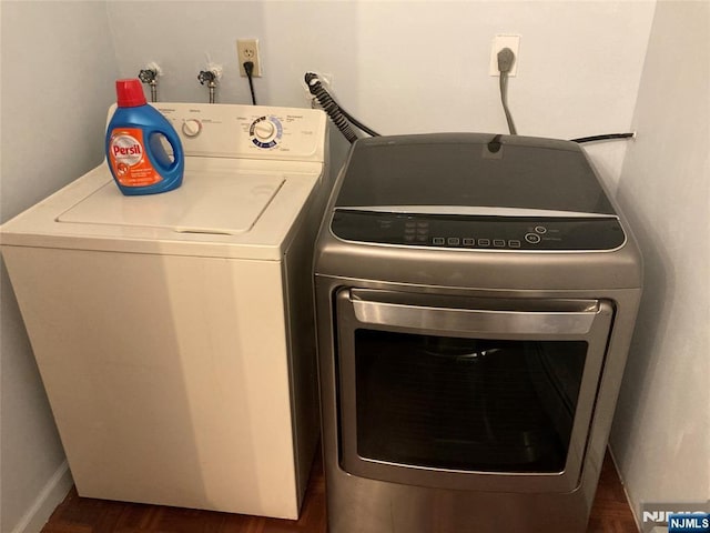 116 Scott Rd, Franklin, NJ 07416 - laundry room with separate washer and dryer and dark wood-type flooring