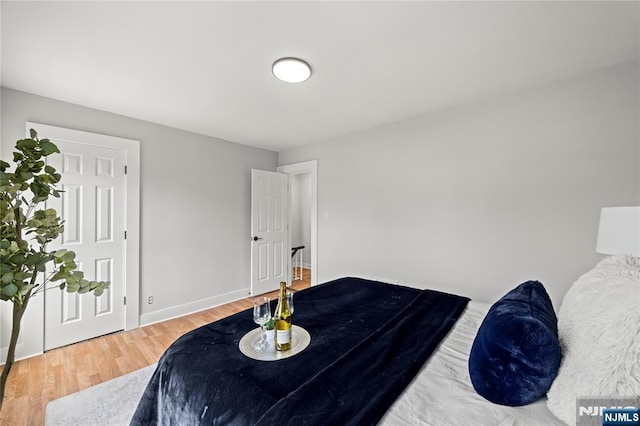 422 Davis Ave, Kearny, NJ 07032 - bedroom featuring wood finished floors and baseboards