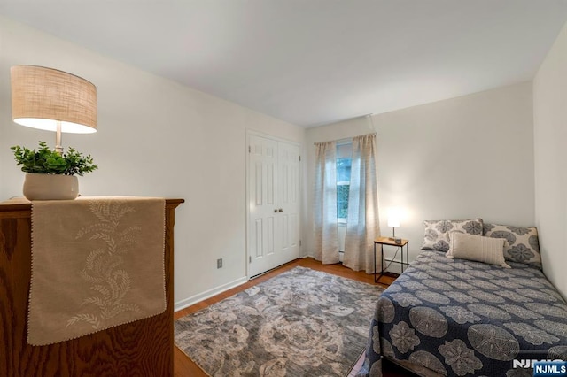 552 Godwin Ave, Midland Park, NJ 07432 - bedroom featuring wood finished floors and baseboards