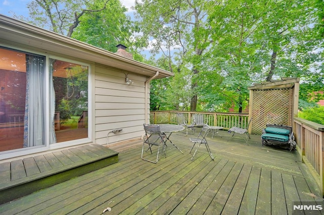 0-04 Pine Ave, Fair Lawn, NJ 07410 - view of wooden deck