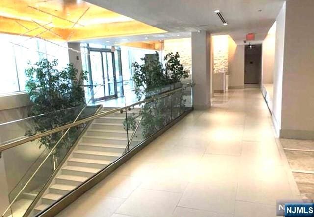 1611 Hudson Park Unit 1611, Edgewater, NJ 07020 - view of community lobby
