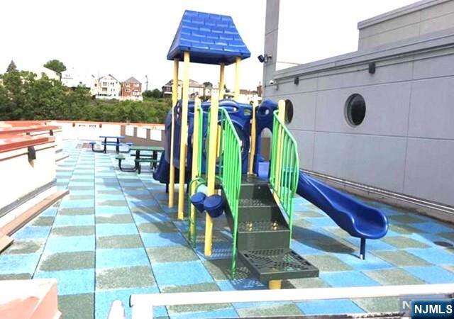 1611 Hudson Park Unit 1611, Edgewater, NJ 07020 - view of community playground