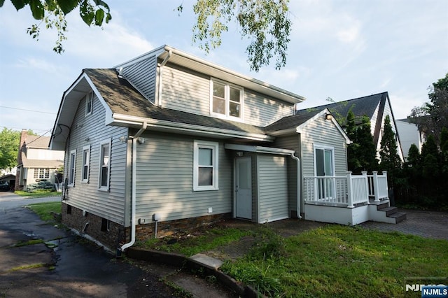 35 3rd Ave, Little Falls, NJ 07424 - back of house featuring crawl space and a wooden deck