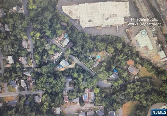 38 Riverside Dr, Hillsdale, NJ 07642