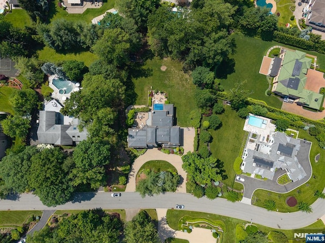 82 Jackson Dr, Cresskill, NJ 07626 - aerial view of property and surrounding area with nearby suburban area