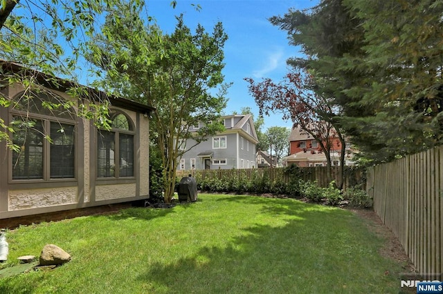 548 Standish Rd, Teaneck, NJ 07666 - view of fenced backyard