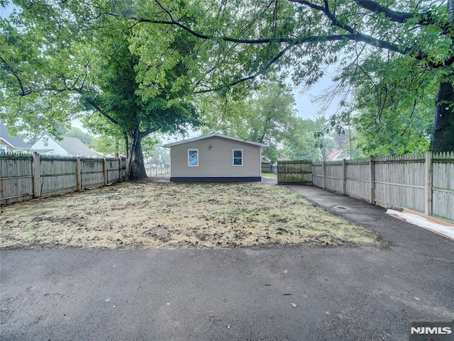 112-122 Halsted, Newark, NJ 07106 - view of side of home