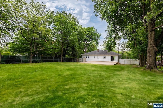 333 Kinderkamack Rd, River Edge, NJ 07661 - fenced backyard with a patio