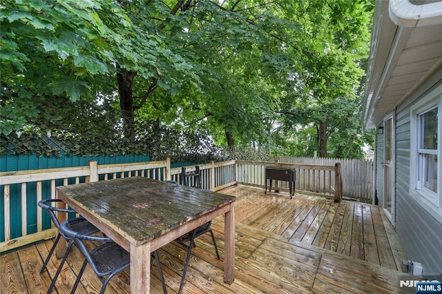 18 Lee Ave, Jefferson Township, NJ 07849 - wooden terrace featuring outdoor dining space