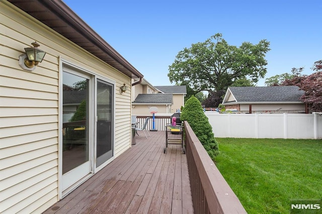 59 Parkview Ave, Elmwood Park, NJ 07407 - view of deck