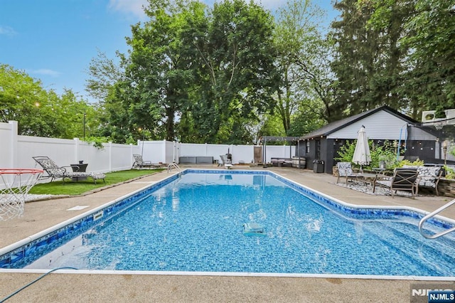 21 Mountainview Ave, Nutley, NJ 07110 - view of pool with a patio and a fenced backyard
