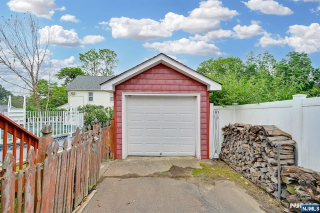 74 Bartholdi Ave, Butler Borough, NJ 07405 - detached garage featuring driveway