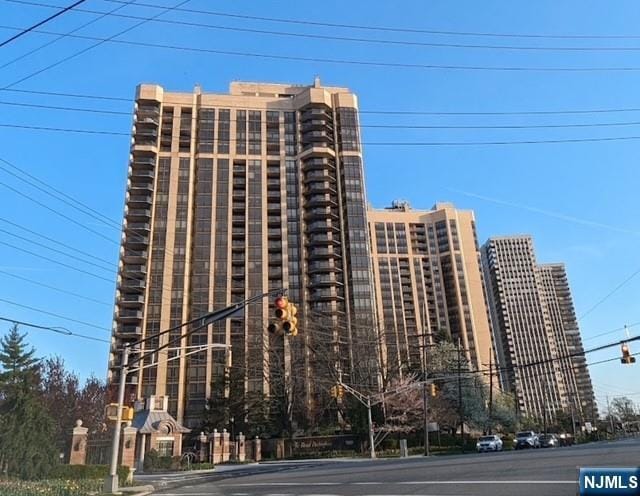 900 Palisade Unit 1-J, Fort Lee, NJ 07024 - view of property