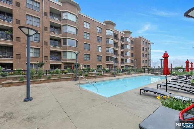 20 Ave At Port Imperial 425, West New York, NJ 07093 - view of community pool