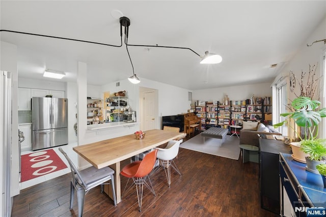 223 Orchard Park, Allendale, NJ 07401 - dining space with dark wood-style floors