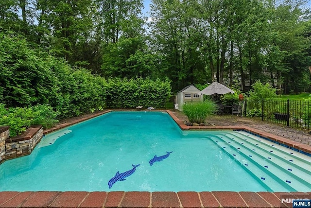 8 Oratam Rd, Upper Saddle River, NJ 07458 - view of swimming pool with a fenced backyard