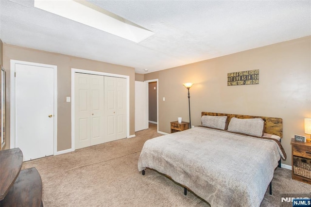 15 Mason St, Jefferson Township, NJ 07849 - carpeted bedroom featuring a skylight and a closet